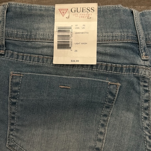 NWT Guess Jeans Denim USA Flag Patriotic Shorts Frayed Hem White Light Wash 26 - Picture 6 of 6